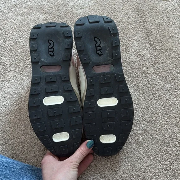 Nike Air lifestyle shoes - Picture 2 of 2